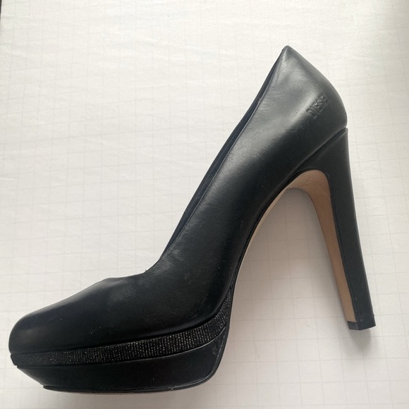 Diesel Black leather pumps size 7.5 women’s - Picture 4 of 8